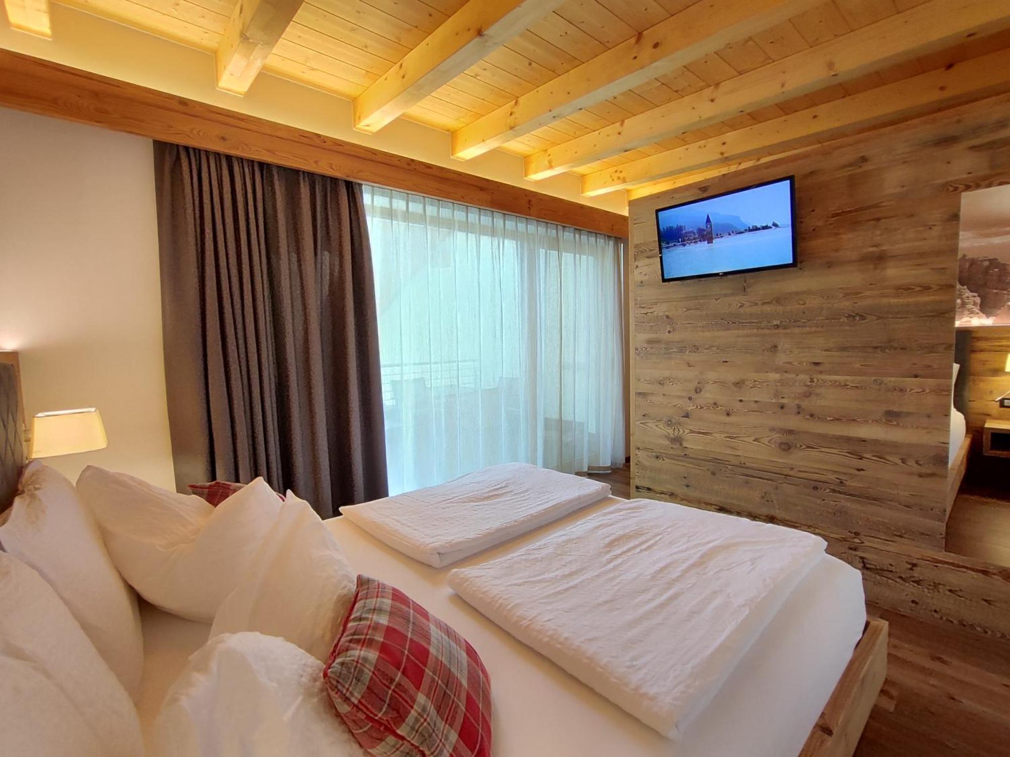 Dolomites B&B - Suites, Apartments And Spa Тезеро Экстерьер фото